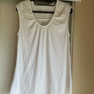 Eddie Bauer White Lace Accent Tank Top